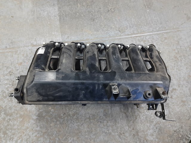Колектор впускний 7790700 BMW