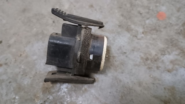 Поворотник правий 82199405446 BMW