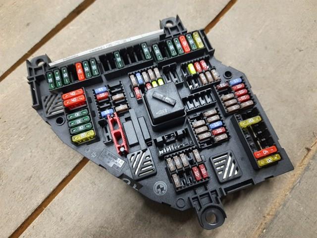 Коробка запобіжників 9264923 BMW