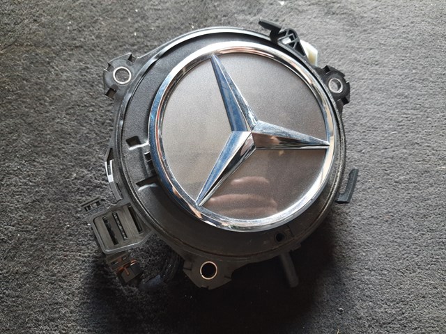 Ручка ляди, зовнішня A0997504600 MERCEDES