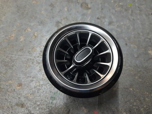 Решітка повітроводу A24783068039051 MERCEDES