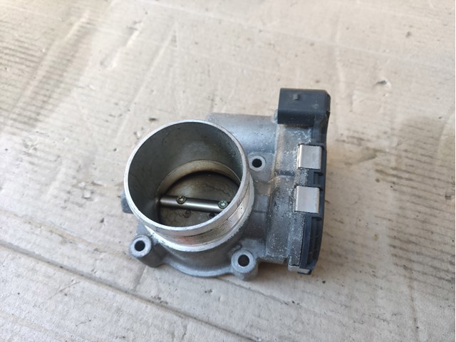 Дросільна заслінка в зборі 06K133062AK VAG