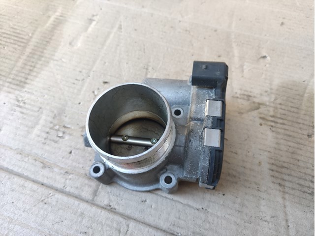 Заслінка повітряна 06K133062AK VAG
