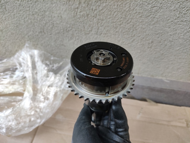 Регулятор фаз газорозподілу 06M109088K VAG