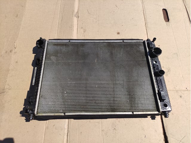 Радіатор охолодження 214604GD0A NISSAN