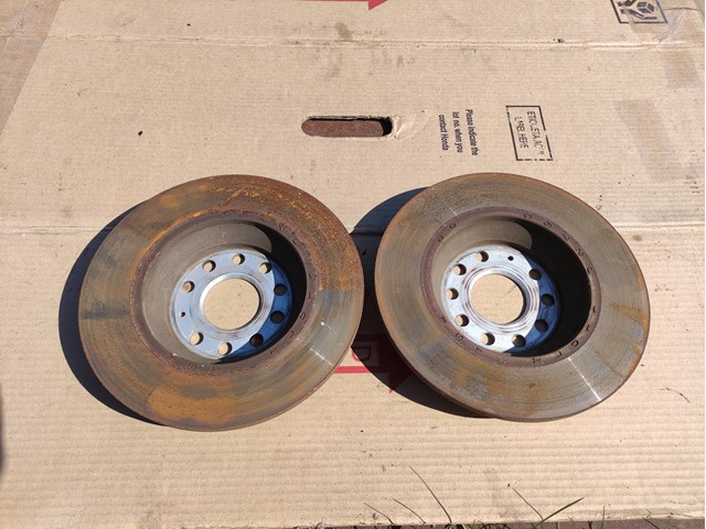 Дискові гальма Ауді Ку 3