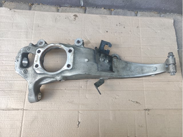Цапфа поворотного кулака 400154GA0A NISSAN