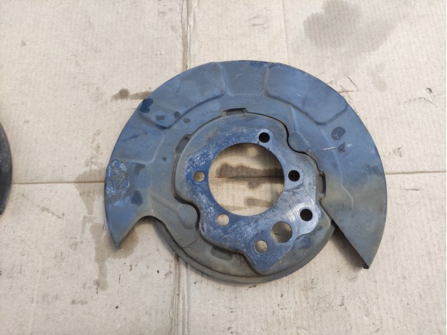 Захист гальмівного диска заднього, лівого 440301MB6A NISSAN