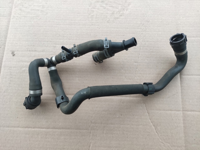 Шланг розширювального бачка, нижній 4M0122109AN VAG