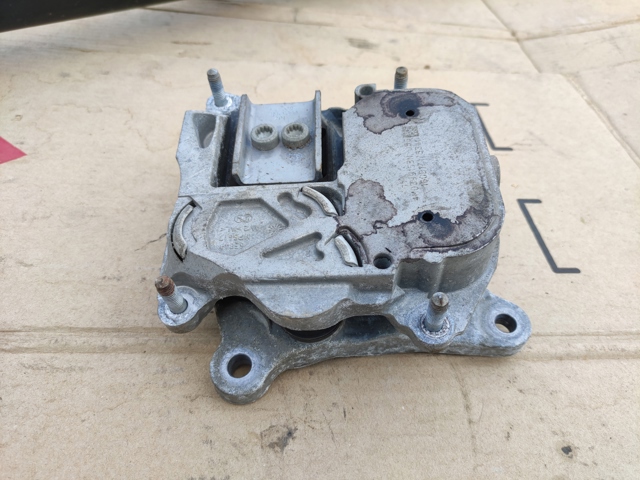 Опора коробки передач 4M0399153N VAG