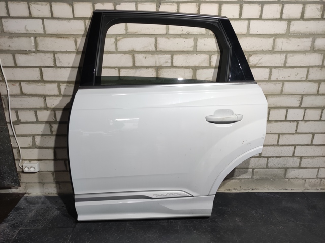 Двері задні 4M0833051E VAG