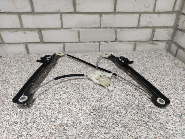 Механізм стеклопод'емника двері задньої, правої 4M0839462A VAG