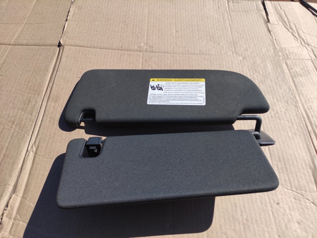 Козирок сонцезахисний автомобіля 4M0857552BCK23 VAG