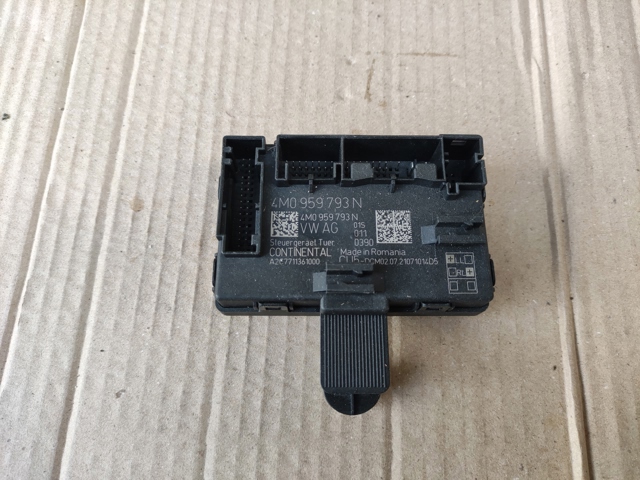 Блок комфорту передніх дверей 4M0959793N VAG