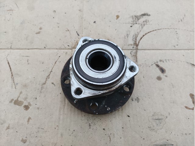Колеса і маточини 5Q0407621F VAG