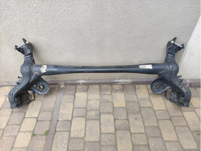 Механізм управління задньої осі 84068613 GM