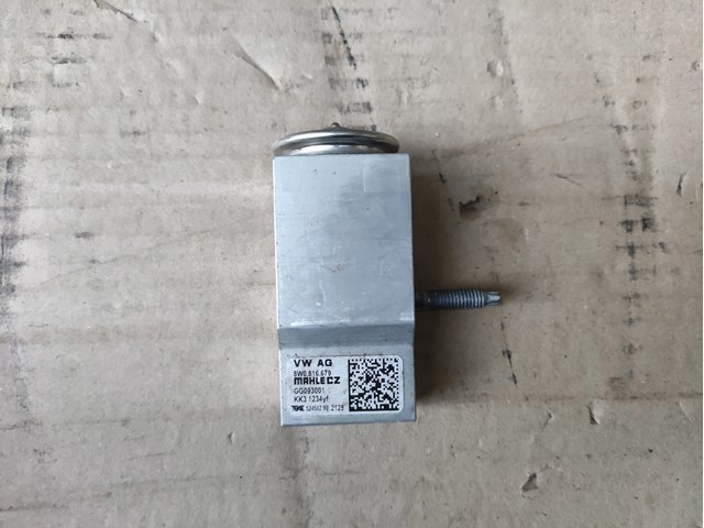 Клапан TRV, кондиціонера 8W0816679 VAG