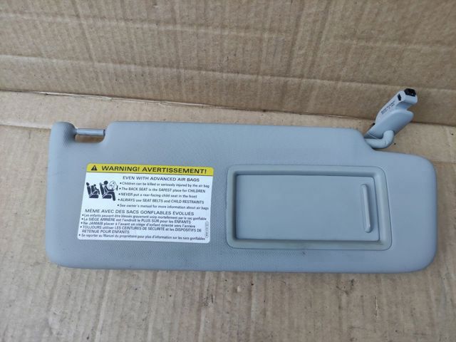 Козирок сонцезахисний автомобіля 8W0857552BEA7 VAG