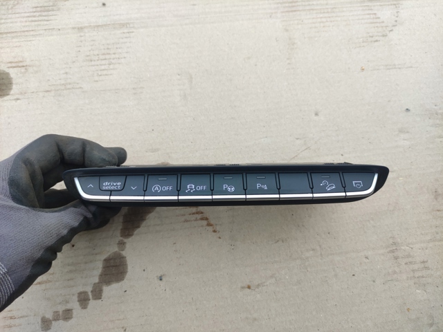 Блок кнопок центральної консолі 8W0925301BG5PR VAG