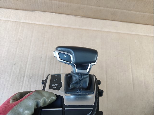 Ручка перемикання передач 8W1713140DIBR VAG
