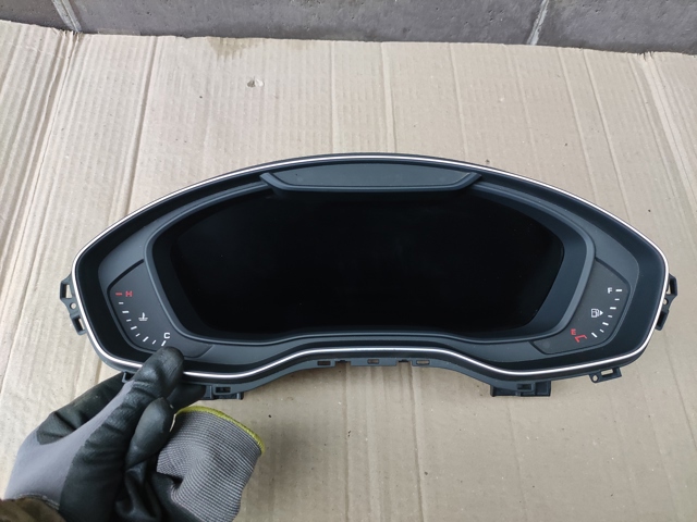 Панель приладів 8W5920890B VAG