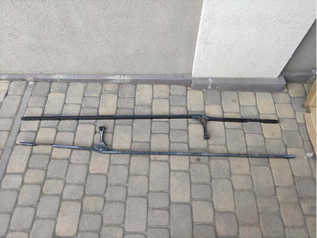 Розтяжка заднього моста 8W8505475 VAG