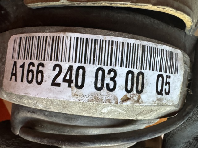 Ліва подушка двигуна A1662400300 MERCEDES