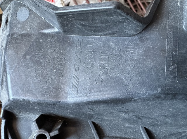 Кріплення бамера ліве A2138853901 MERCEDES