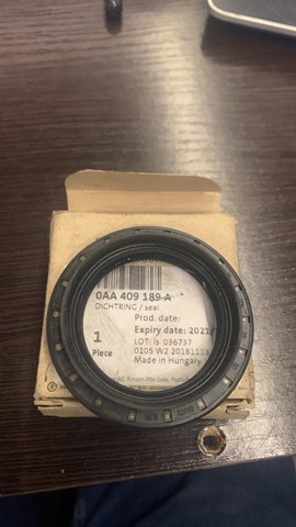 Сальник переднього моста 0AA409189A VAG