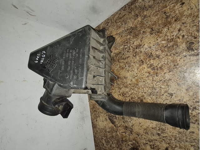 Коробка фільтра 6Q0129601AR VAG