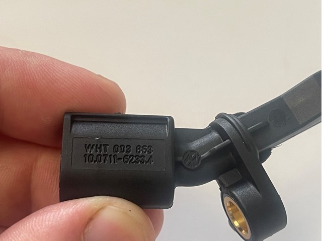 Датчик АБС задній лівий WHT003863 VAG