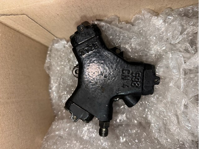 Насос паливний високого тиску (ПНВТ) Hyundai Santa Fe I