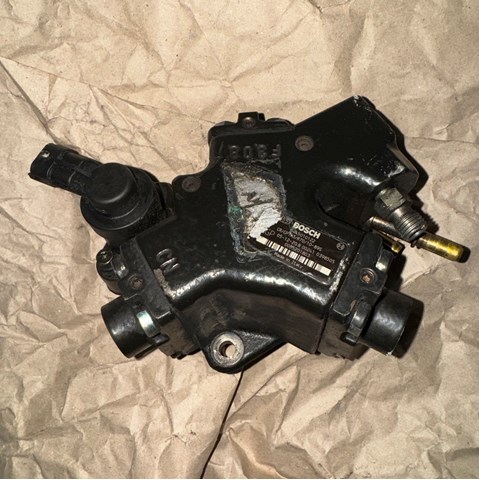 Насос паливний високого тиску (ПНВТ) - DIESEL 0445010122 BOSCH