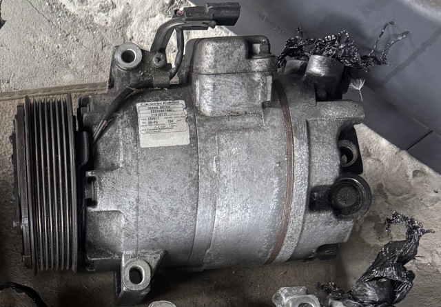 Компресор кліматичної установки 92600BB6BA NISSAN