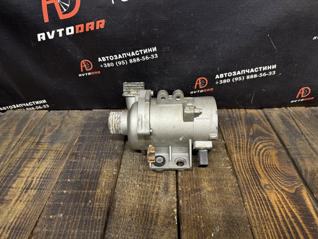 Насос охолодження 11517586925 BMW