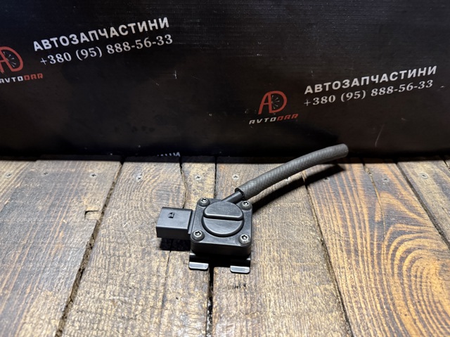 Датчик тиску вихлопних газів 13627789219 BMW