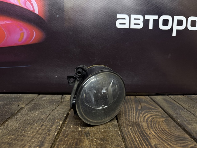 Туманка права 1T0941700D VAG