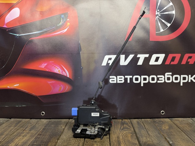 Замок дверей водія 3D1837015AB VAG