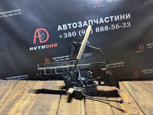 Замок задньої двері, лівої 4M5AA26413BE FORD