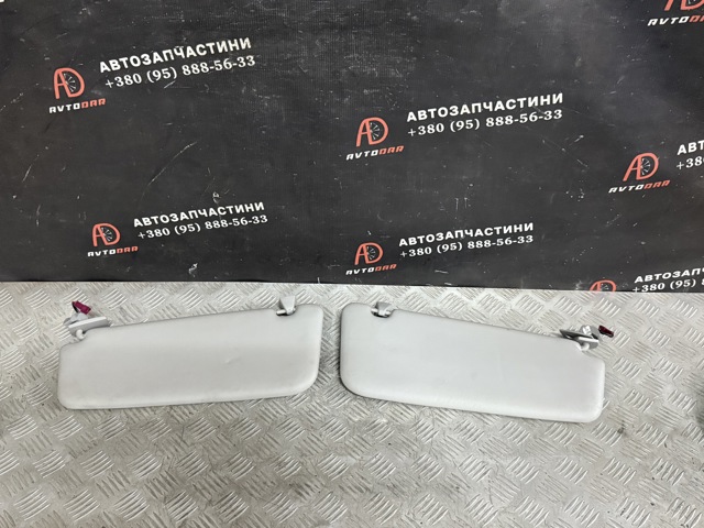 Козирок сонцезахисний 51167897606 BMW