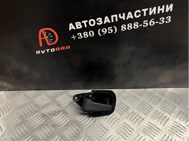 Ручка передньої двері внутрішня ліва 51211960807 BMW