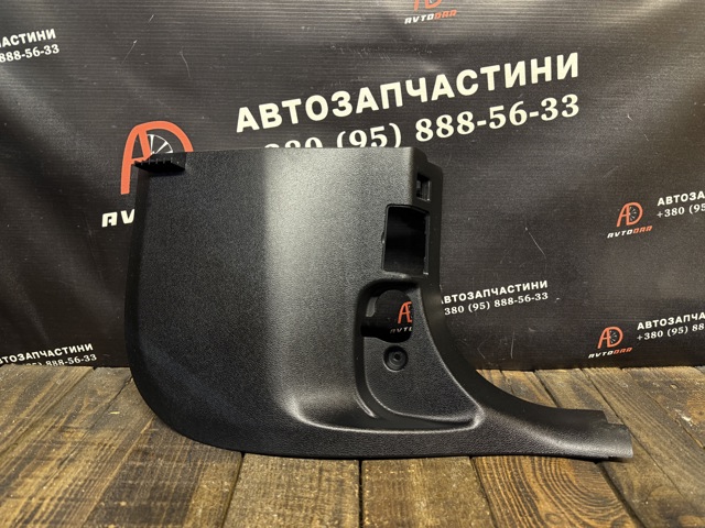 Обшивка стійки кузова внутрішня, передня права 51439132716 BMW