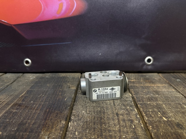 Клапан TRV, кондиціонера 64116981484 BMW