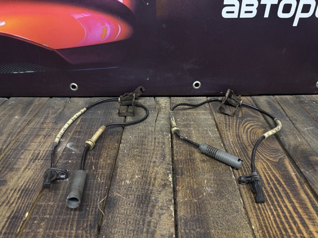 Передній датчик ABS 6760424 BMW