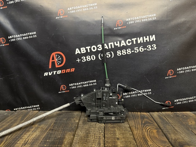 Замок дверей водія A0997206301 MERCEDES