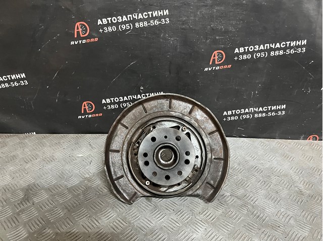 Цапфа права A1643501408 MERCEDES