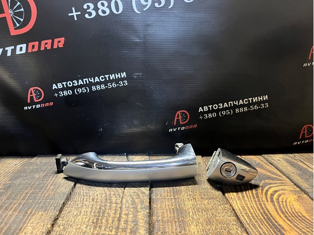 Ручка передньої двері зовнішня ліва A1647600570 MERCEDES
