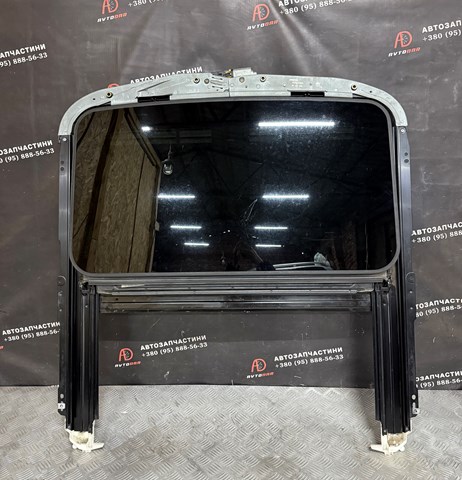 Мотор приводу люка A1648201442 MERCEDES
