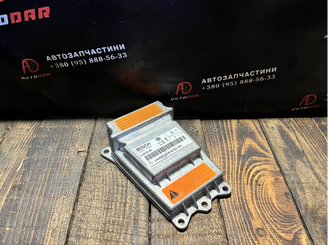 Блок управління airbag A1648207426 MERCEDES