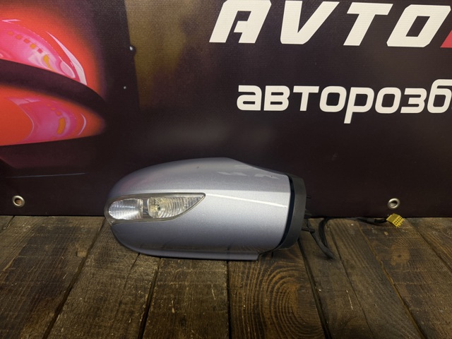 Праве дзеркало заднього виду A1698100676 MERCEDES